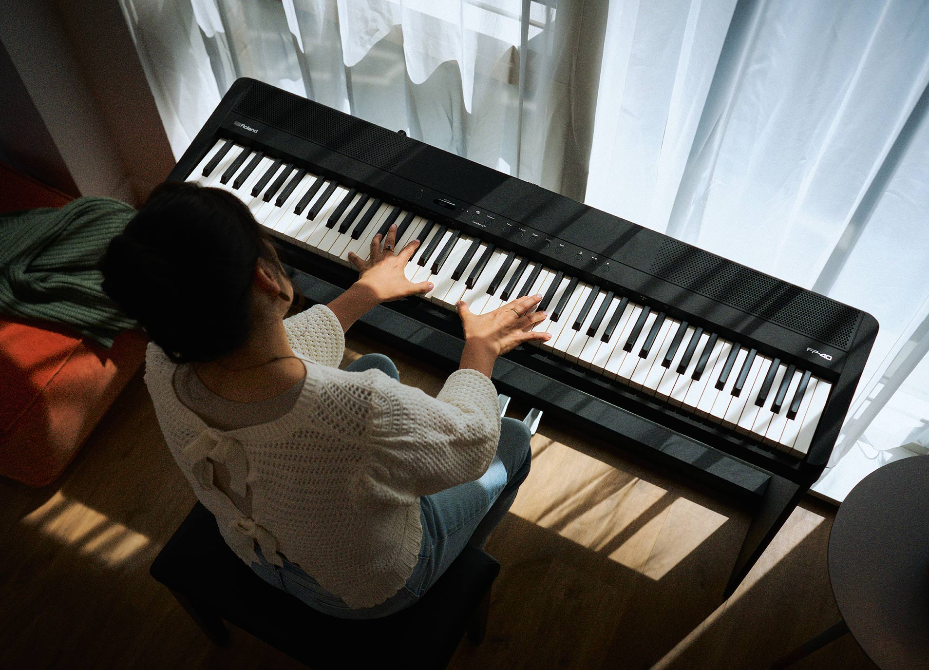 <b>Roland FP-40 Black Piano Digital Portátil com WI-FI nova app PIANO SPHERE NEW!</b>